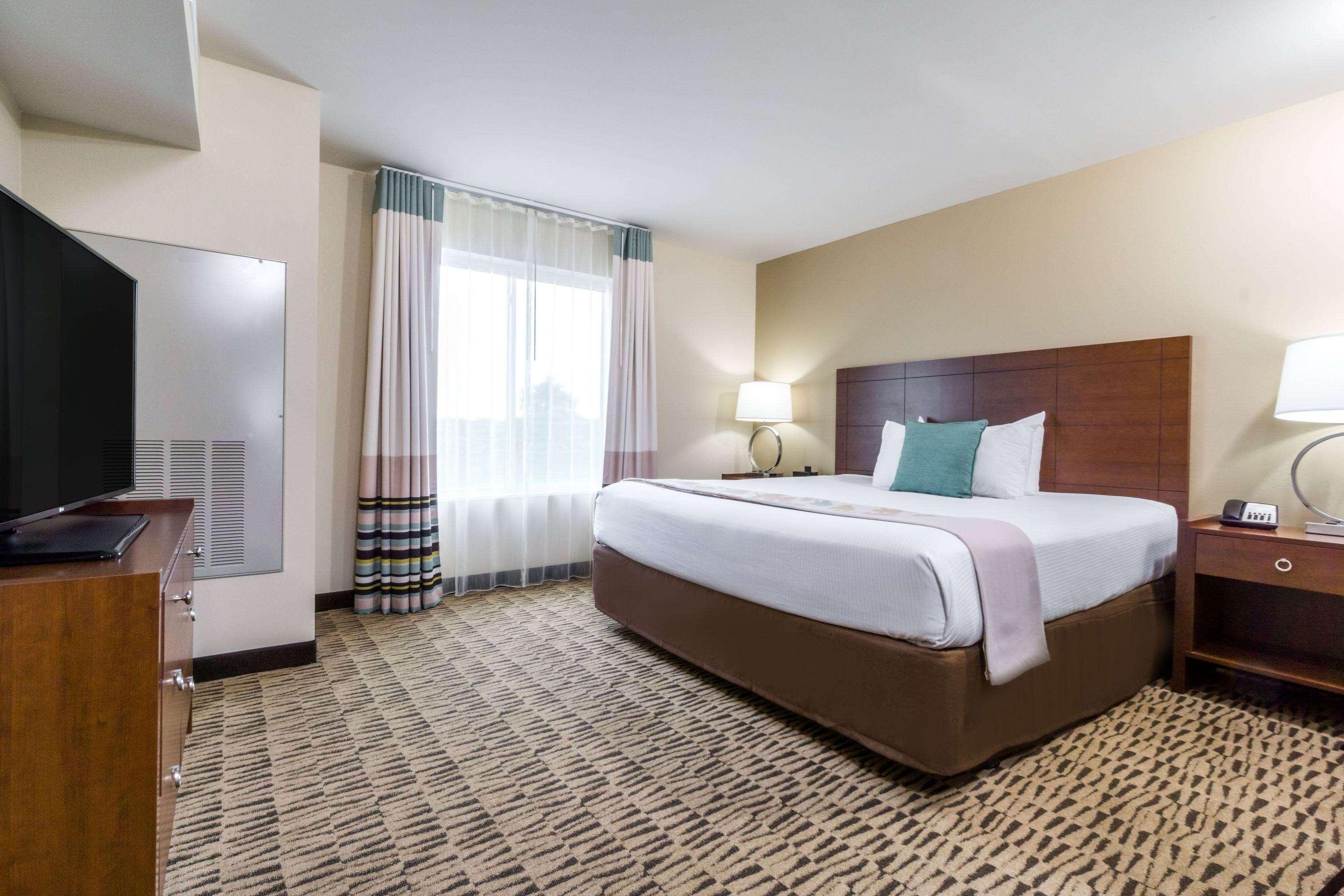 Hawthorn Suites By Wyndham Wheeling At The Highlands Triadelphia Екстериор снимка