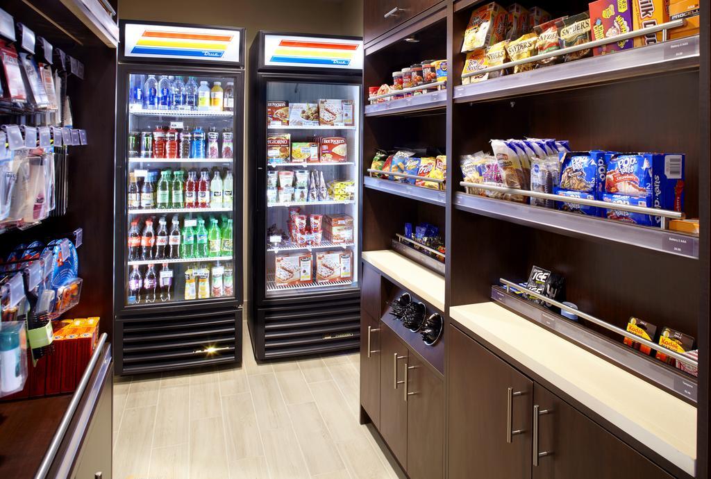 Hawthorn Suites By Wyndham Wheeling At The Highlands Triadelphia Екстериор снимка