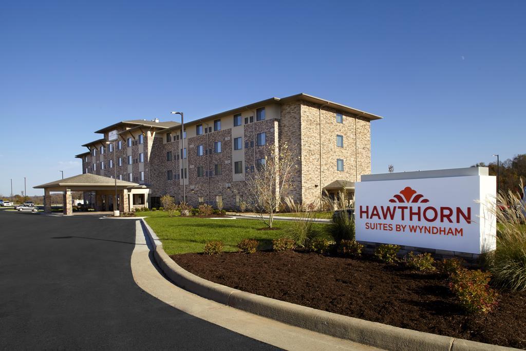 Hawthorn Suites By Wyndham Wheeling At The Highlands Triadelphia Екстериор снимка