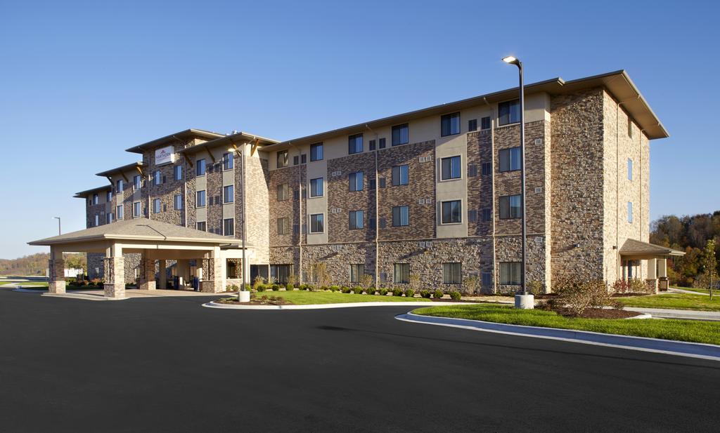 Hawthorn Suites By Wyndham Wheeling At The Highlands Triadelphia Екстериор снимка